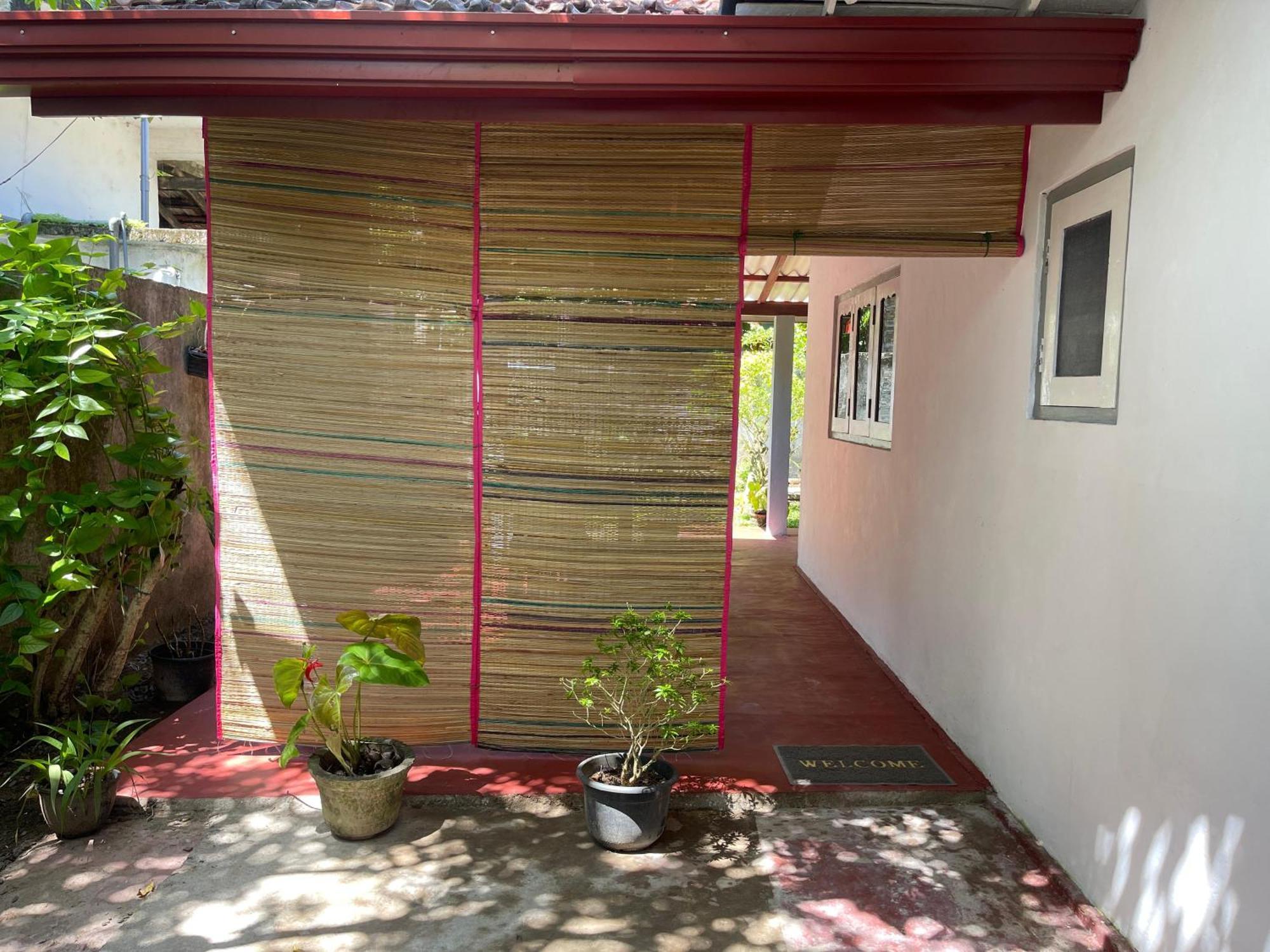 Ostello Surf Resort Ahangama Room photo